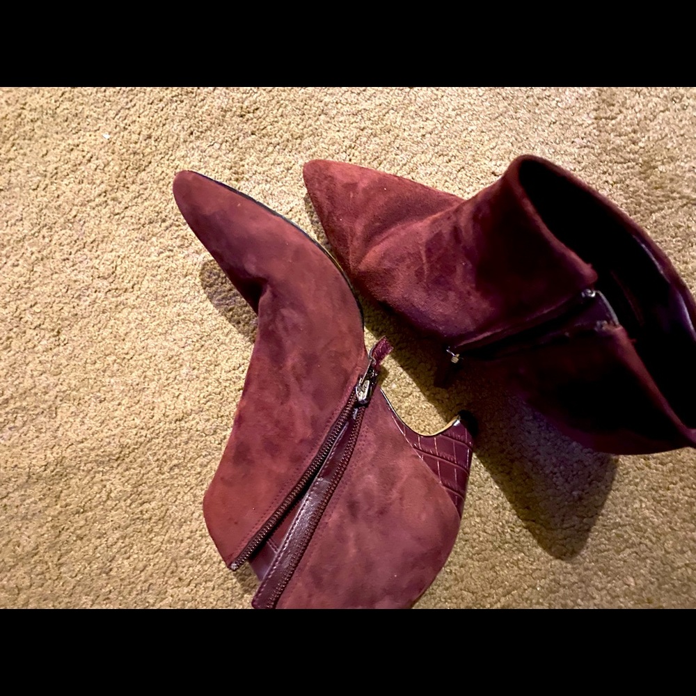 Sam Edelman maroon kitten heel booties Size 7